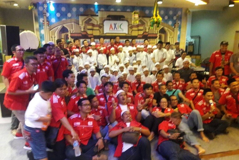 AXIC gelar buka bersama dan santunan sosial anak Yatim-Piatu