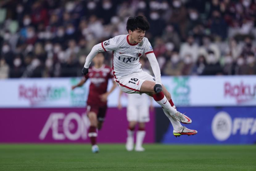 Ayase Ueda, pemain Kashima Antlers di J.League, yang ikut membantu Jepang lolos ke Piala Dunia 2022. 