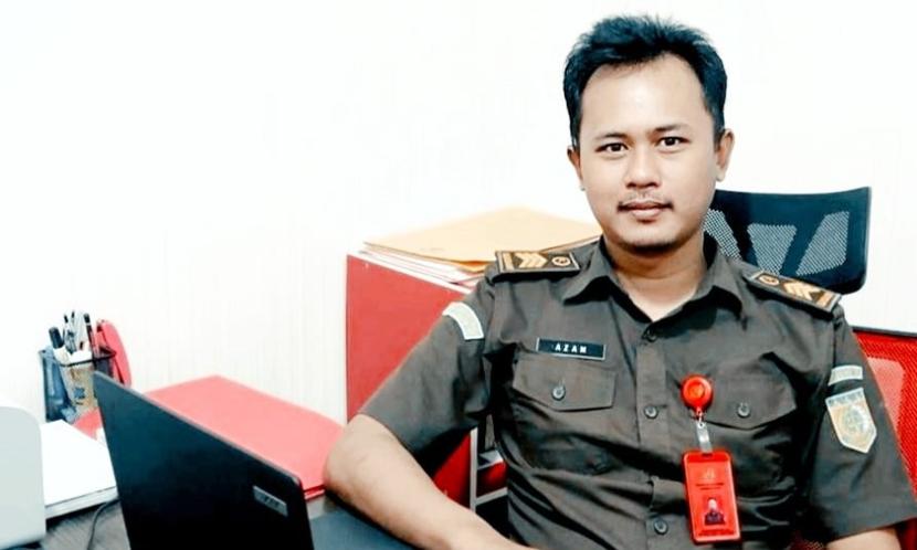 Azzam Fakhri, alumni Universitas BSI (Bina Sarana Informatika) kampus Purwokerto, Program Studi (Prodi) Sistem Informasi, berhasil meraih prestasi membanggakan dengan menjadi Pegawai Negeri Sipil (PNS) di Kejaksaan Negeri.