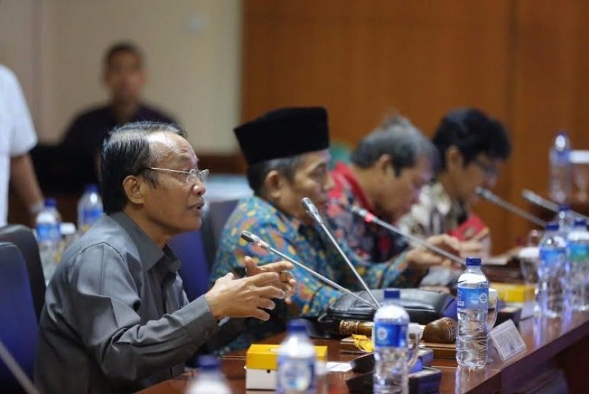  Badan Akuntabilitas Publik (BAP) DPD RI menggelar Rapat Dengar Pendapat (RDP) dengan Masyarakat transportasi Indonesia (MTI) dan Wahana Lingkungan Hidup Indonesia (WALHI), Kamis (21/4).