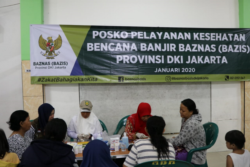 Badan Amil Zakat Nasional (Baznas Bazis ) DKI Jakarta menyediakan layanan kesehatan untuk para pengungsi di sejumlah posko layanan bencana Baznas Bazis DKI Jakarta.(Baznas Bazis DKI)