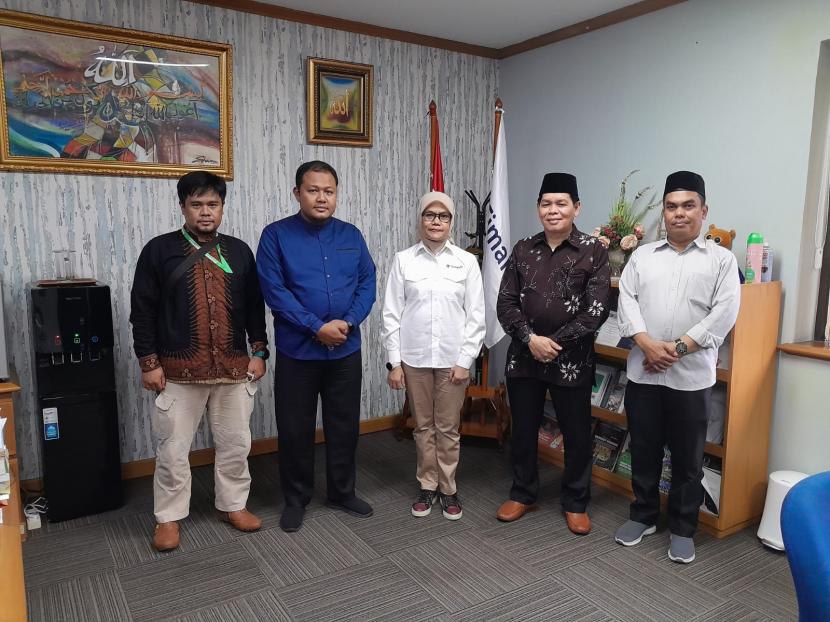 Badan Amil Zakat Nasional (BAZNAS) bersinergi dengan Majelis Ulama Indonesia (MUI) dalam memperkuat dakwah zakat di lingkungan UPZ BAZNAS PT Timah. 