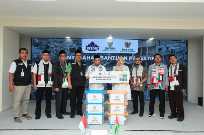 Badan Amil Zakat Nasional (Baznas) Kabupaten Purwakarta menyalurkan infak untuk Palestina sebesar Rp500 juta melalui Baznas RI.