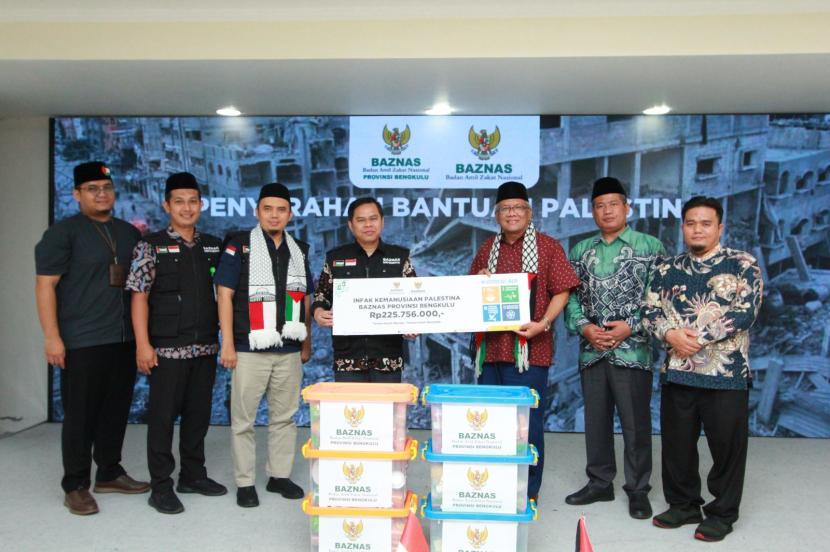 The National Amil Zakat Agency (Baznas) RI received the second phase distribution of Palestinian humanitarian income from Baznas of Bengkulu Province amounting to Rp225,756,000.