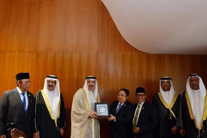 Badan Kerja Sama Antar Parlemen (BKSAP) menerima kunjungan Parlemen Bahrain di Gedung DPR, Kamis (30/3).