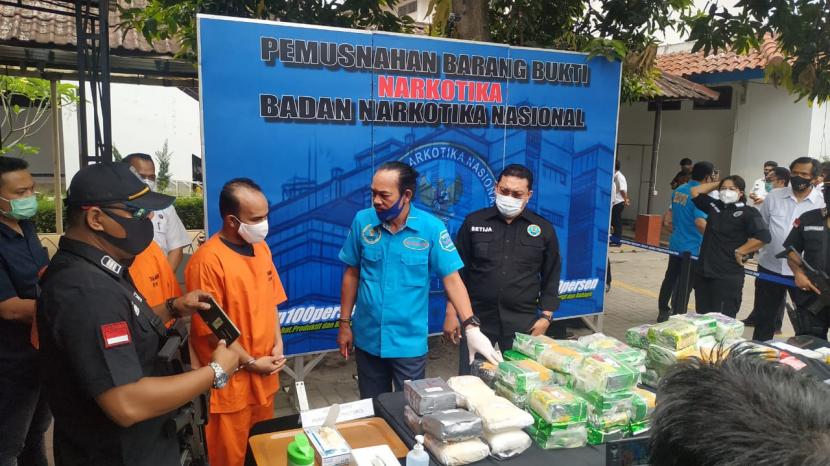 Badan Narkotika Nasional (BNN) merilis empat kasus narkotika di kantor BNN, Jakarta Timur, Selasa (4/8).