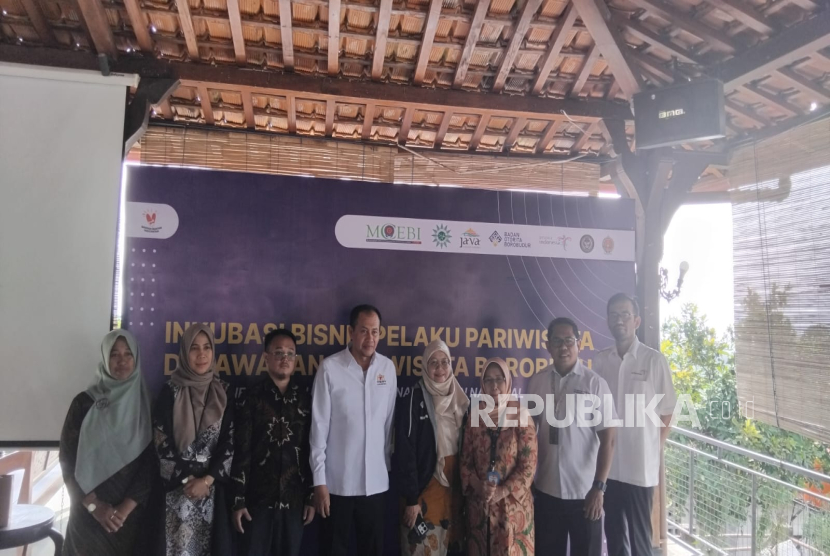 Badan Pelaksana Otorita Borobudur (BPOB) bersama Muhammadiyah Center for Entrepreneurship and Business Incubator (MCEBI) sukses menggelar penutupan program Inkubasi Bisnis Pelaku Pariwisata di Kawasan Pariwisata Borobudur di Tebing Breksi, Prambanan, Kabupaten Sleman, DIY, Senin (21/7/2025).