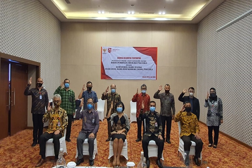 Badan Pembinaan Ideologi Pancasila (BPIP) berkolaborasi dengan Kementerian Agama (Kemenag RI) merancang program Nasional Tentang Kerukunan Umat Beragama atau Program SIGMA Pancasila. Hal itu dibahas dalam kegiatan Diskusi Kelompok Terpumpun/FGD Tindaklanjut Nota kesepahaman (MoU) antara BPIP dan Kemenag RI di Jakarta, Jumat (28/8).
