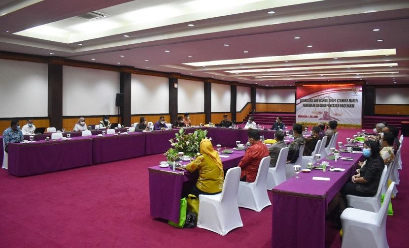 Badan Pembinaan Ideologi Pancasila (BPIP) kembali melaksanakan kegiatan Forum Group Discussion (FGD) dengan tema Sosialisasi Materi Pembinaan Ideologi Pancasila Bagi Hakim yang dilakukan di Denpasar, Kamis (1/7).