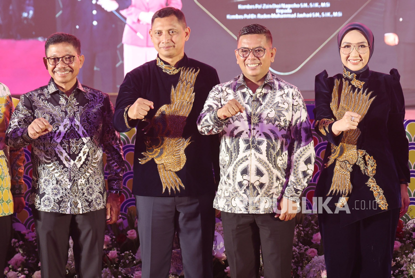 Badan Pendapatan Daerah (Bapenda) Provinsi Banten mencatat realisasi pendapatan Pemerintah Provinsi Banten hingga 25 Agustus 2025 sudah tembus Rp 5.951.902.366.116 