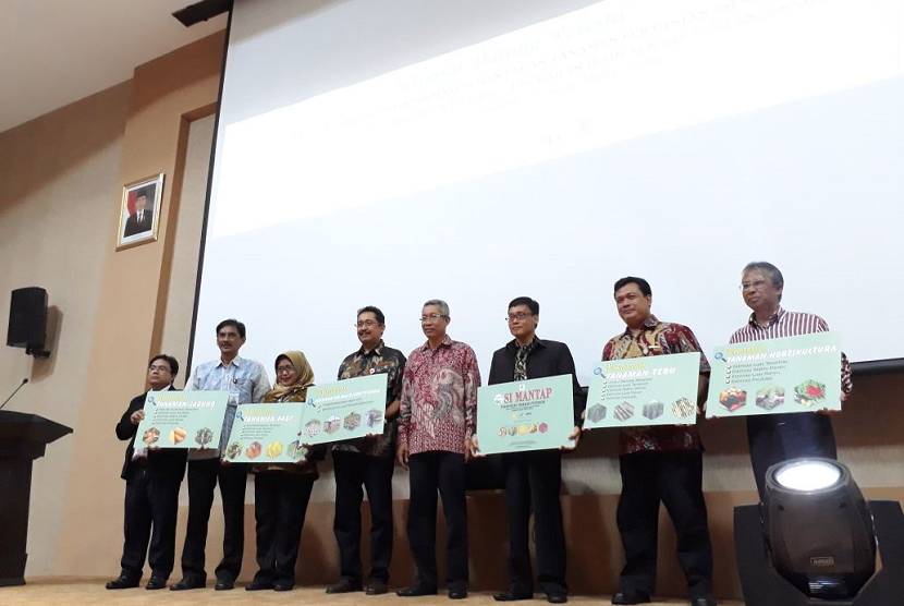 Badan Penelitian dan Pengembangan Pertanian (Balitbangtan) melakukan soft launching Sistem Informasi Pemantauan Tanaman Pertanian (Si Mantap) di Auditorium Balitbang Bogor, Selasa (21/11).