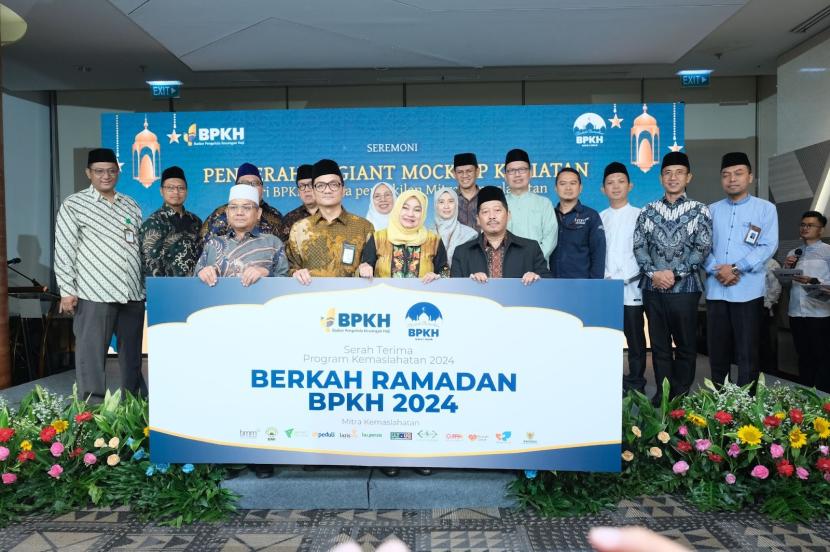 Badan Pengelola Keuangan Haji (BPKH) berkolaborasi dengan 12 mitra kemaslahatan merilis program Ramadan 1445 H di Ballroom BJ Habibie Muamalat Tower, Jakarta Selatan.