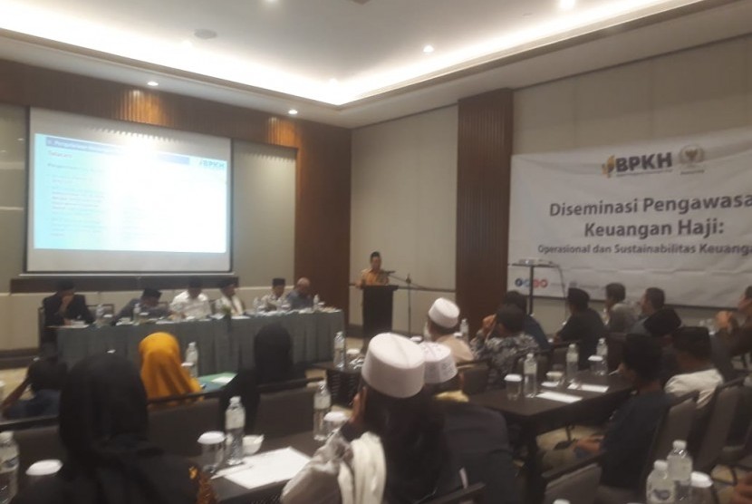 Ace Hasan Usulkan Batas Usia Daftar Haji Dievaluasi. Foto: Badan Pengelola Keuangan Haji (BPKH) melaksanakan diseminasi tentang pengelolaan dana haji di Bandung Barat, Ahad (9/2).