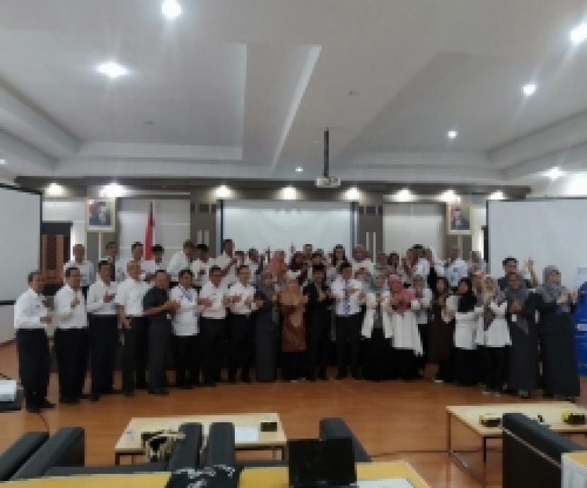  Badan Pusat Statistik (BPS) Lampung bekerjasama dengan  Badan Pengawasan Keuangan dan Pembangunan (BPKP) Provinsi Lampung mengadakan acara Ngisi Bareng (Ngibar) Sensus Penduduk Online di aula Gedung BPKP, Senin (02/03). 