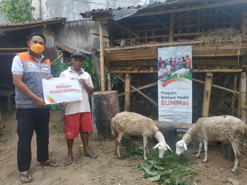 Badan Usaha Milik Masyarakat (BUMMas) Insan Berdaya yang mengelola peternakan domba, kembali mendapat tambahan modal usaha dari Rumah Zakat