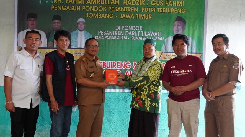 Badan Wakaf Al-Quran (BWA) membawa 10 ribu Alquran wakaf untuk didistribusikan ke masyarakat beberapa kabupaten di Provinsi Sumatera Selatan