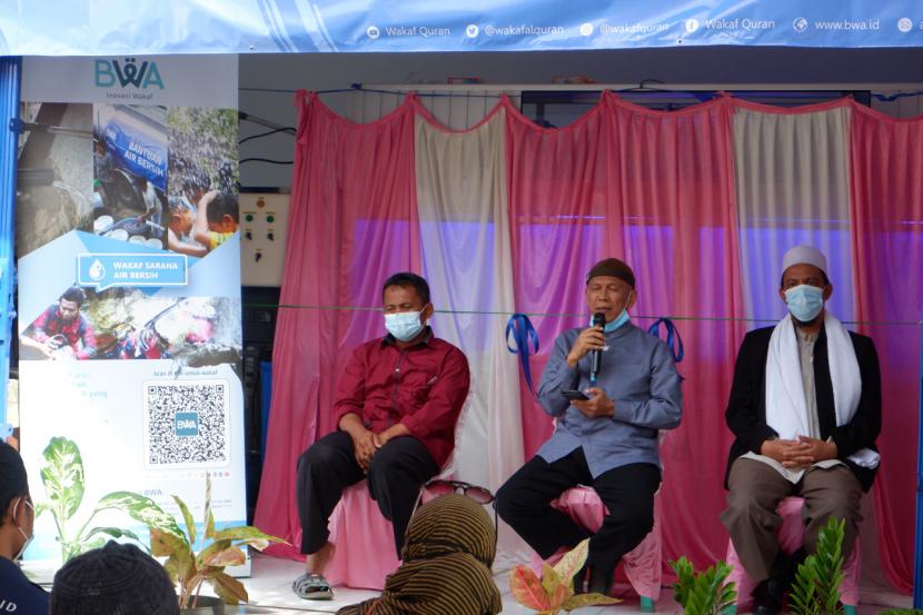 Badan Wakaf Alquran (BWA) meluncurkan wakaf produktif sarana air bersih untuk warga  Kampung Gobah, Muara Gembong, Bekasi.