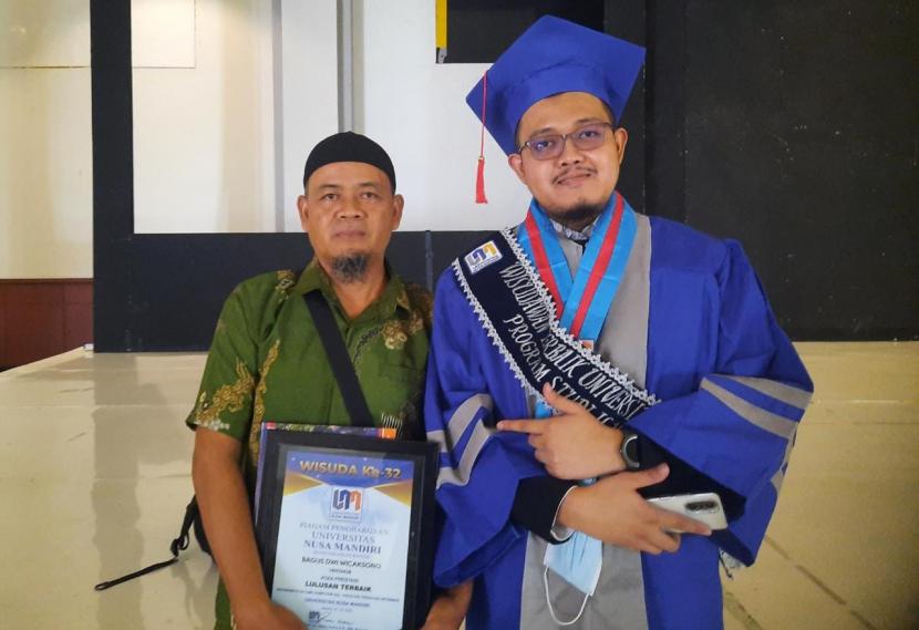 Bagus Dwi Wicaksono, wisudawan magister (S2) Program Studi (prodi) Ilmu Komputer Universitas Nusa Mandiri (UNM), menjadi wisudawan terbaik dalam wisuda ke-32 UNM.