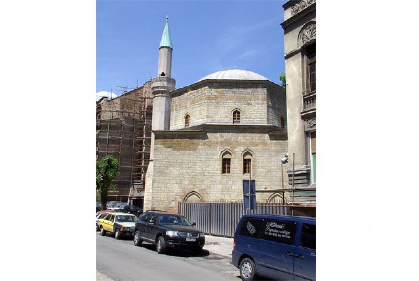 Bajrakli Mosque in Belgrade