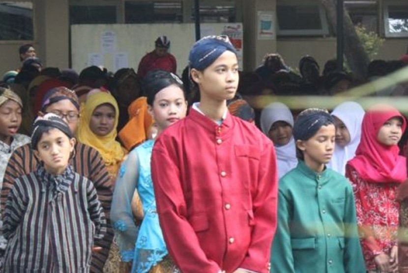 Baju adat Yogyakarta. Ilustrasi