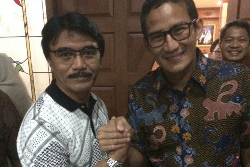 Bakal cagub DKI Jakarta Sandiaga Uno mengunjungi kediaman Adhyaksa Dault di Jakarta, Sabtu (16/7).