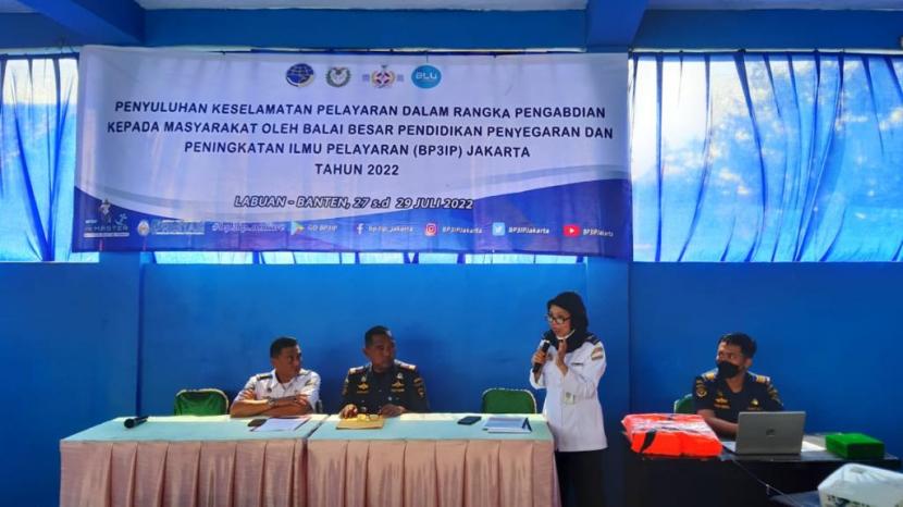 Balai Besar Pendidikan Penyegaran dan Peningkatan Ilmu Pelayaran (BP3IP) Jakarta melakukan kegiatan pengabdian kepada masyarakat.