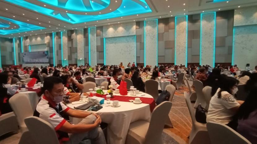 Balai Besar POM di Manado telah melaksanakan Deklarasi Zona Integritas dan Peluncuran Program Komunikasi, Informasi, dan Edukasi bersama 1.000 Tokoh Agama (KIE 1.000 TOGA) Provinsi Sulawesi Utara di Hotel Four Points, Manado, Sulawesi Utara.