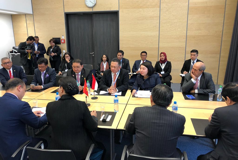 Bamsoet dalam pertemuan bilateral dengan Ketua Parlemen Vietnam, Turki, Argentina, Sudan dan Delegasi ASEAN+3  di sela-sela acara Inter Parliement Union (IPU) ke-138 yang berlangsung 24-26 Maret di Jenewa, Swiss.