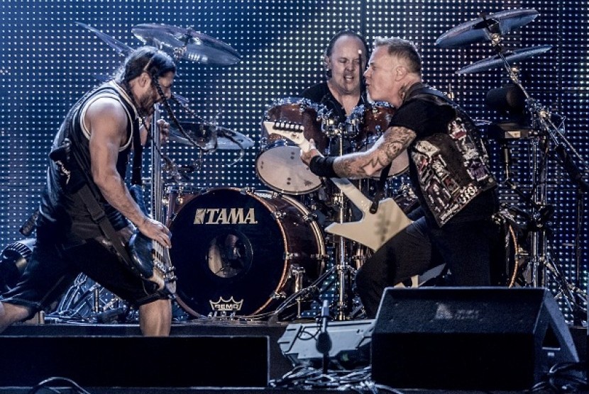 Band heavy metal Metallica tampil Roskilde Festival di Roskilde, Denmark, 6 Juli 2013. 