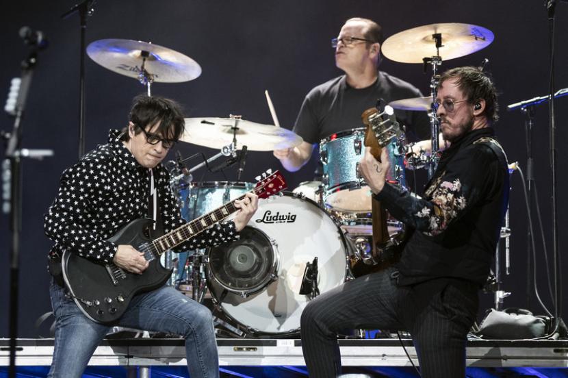 Band Weezer bersiap meluncurkan empat album pada 2022.