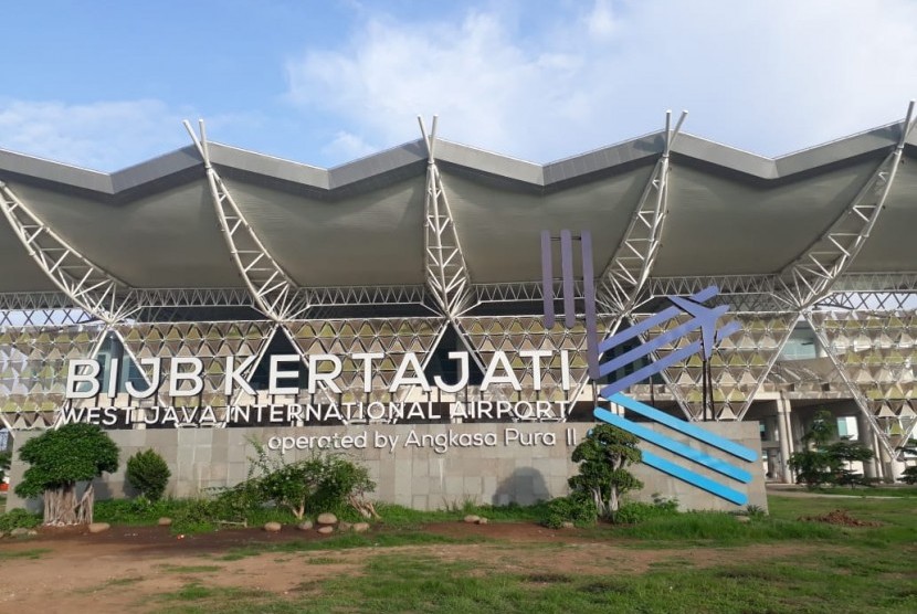 Citilink Perdana Terbangkan 108 Jamaah Umrah dari Kertajati. Bandara Internasional Jawa Barat (BIJB) Kertajati, Majalengka.