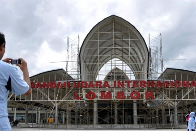 Bandara Internasional Lombok. PT Angkasa Pura (AP) I (Persero) memastikan terus memproses pengembangan sejumlah bandara.