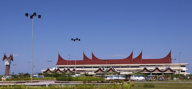 Bandara Internasional Minangkabau (BIM).