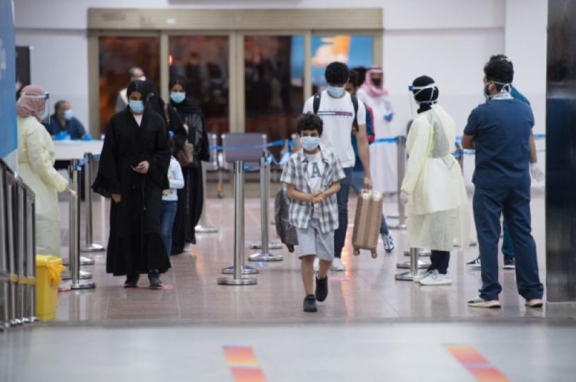 Arab Saudi tutup sementara perjalanan ke tiga negara untuk cegah Covid-19. Bandara Jeddah, Arab Saudi.