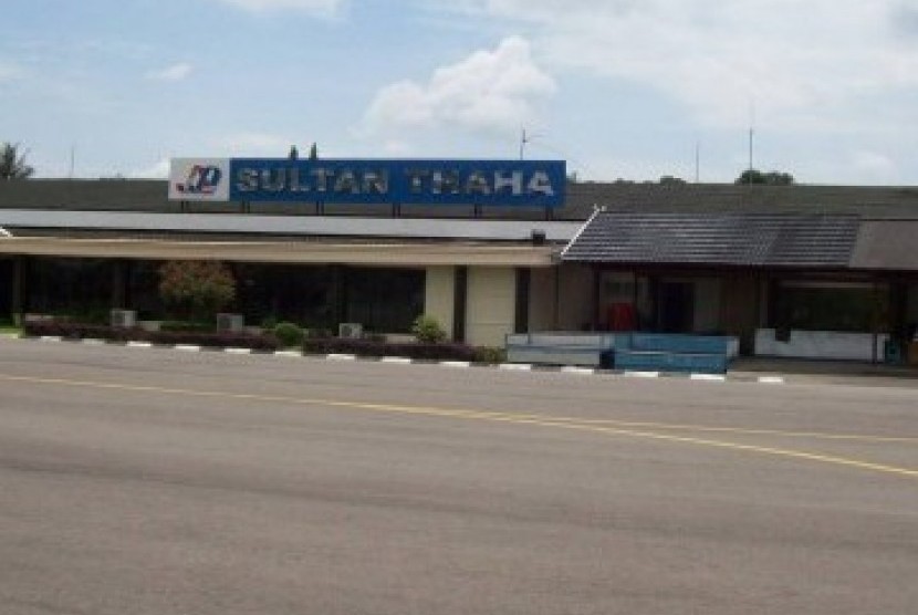 Bandara Sultan Thaha