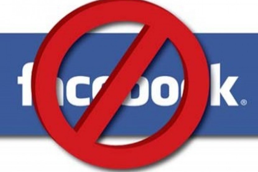 Rusia bakal memblokir Facebook jika platform media sosial itu dianggap telah menyensor konten yang diproduksi oleh Rusia.