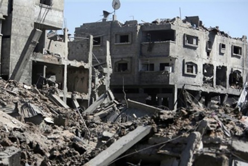 Bangunan hancur akibat serangan Israel di Jalur Gaza