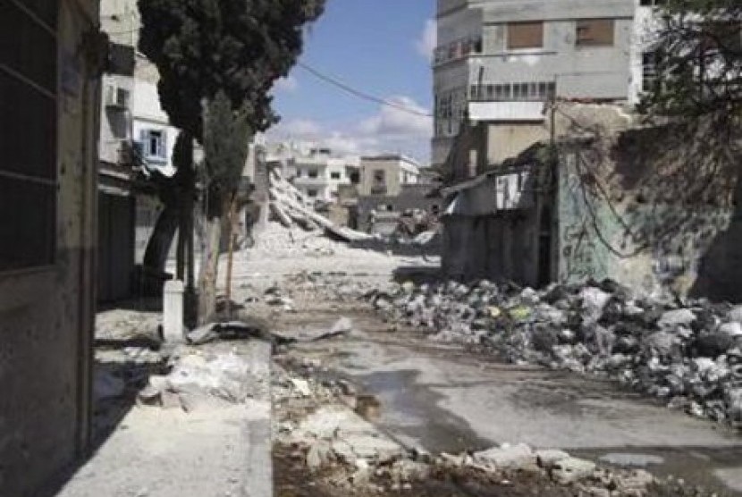 Bangunan rusak dan hancur akibat diserang militer Suriah