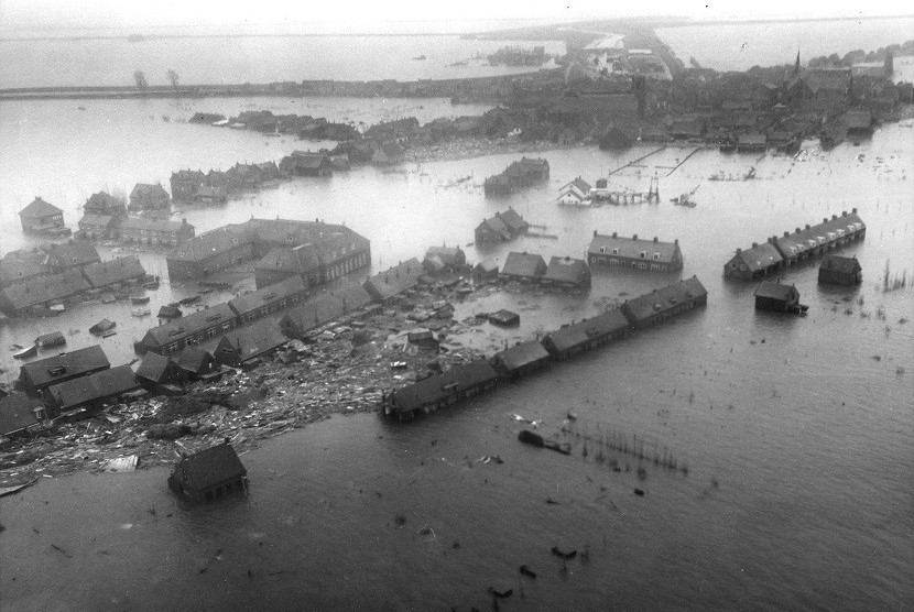 Banjir besar melanda Eropa pada 1953.