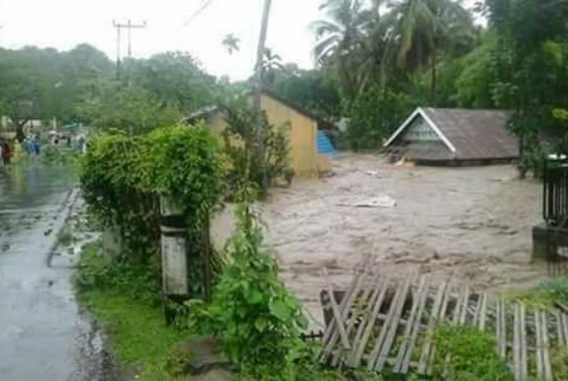  Banjir di Bima, Nusa Tenggara Barat, Rabu (21/12).