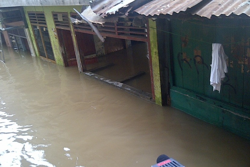 Banjir di Kampung Melayu (ilustrasi)