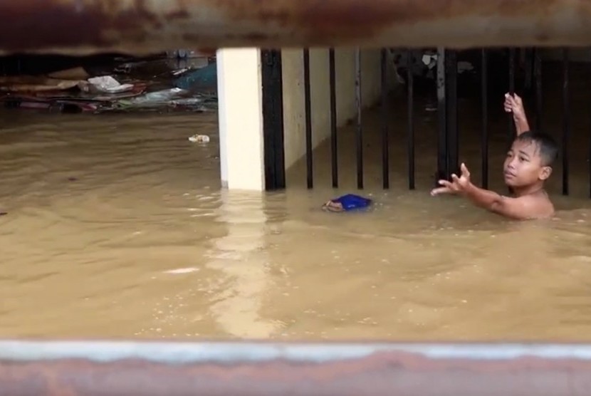 Banjir di kawasan Kampung Melayu, Jakarta Timur