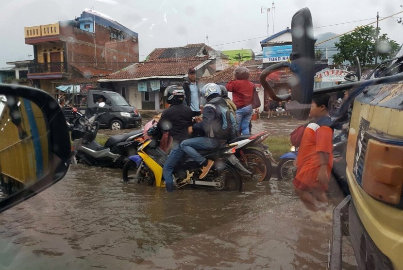 Banjir di Rancaekek, Bandung, Jumat (11/11)
