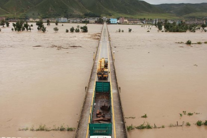 banjir di sepanjang Sungai Tumen, Korea Utara.