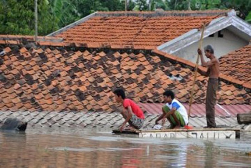 Warga korban banjir (foto ilustrasi).