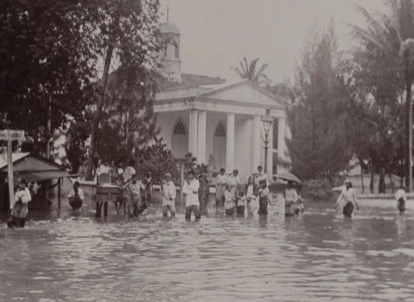 Banjir melanda Batavia