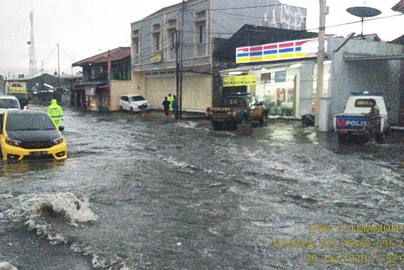 BPBD Sumedang Telusuri Penyebab Banjir Bandang di Citengah (ilustrasi).