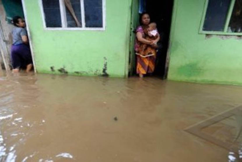 Banjir rendam rumah warga. (ilustrasi)