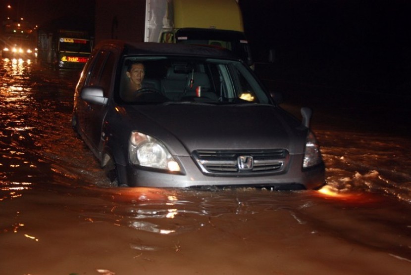 Banjir Tol BSD