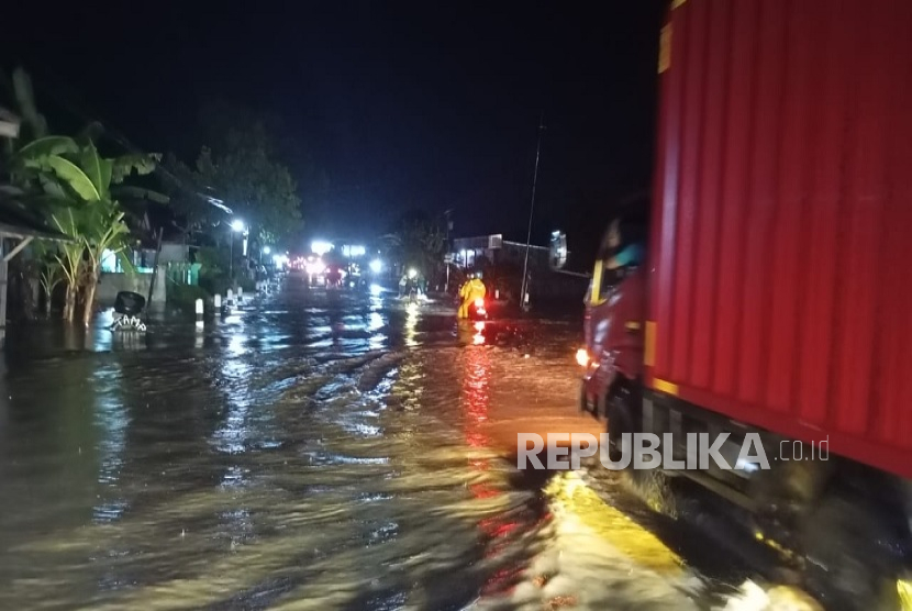 2.300 Warga Kebumen Jadi Korban Banjir